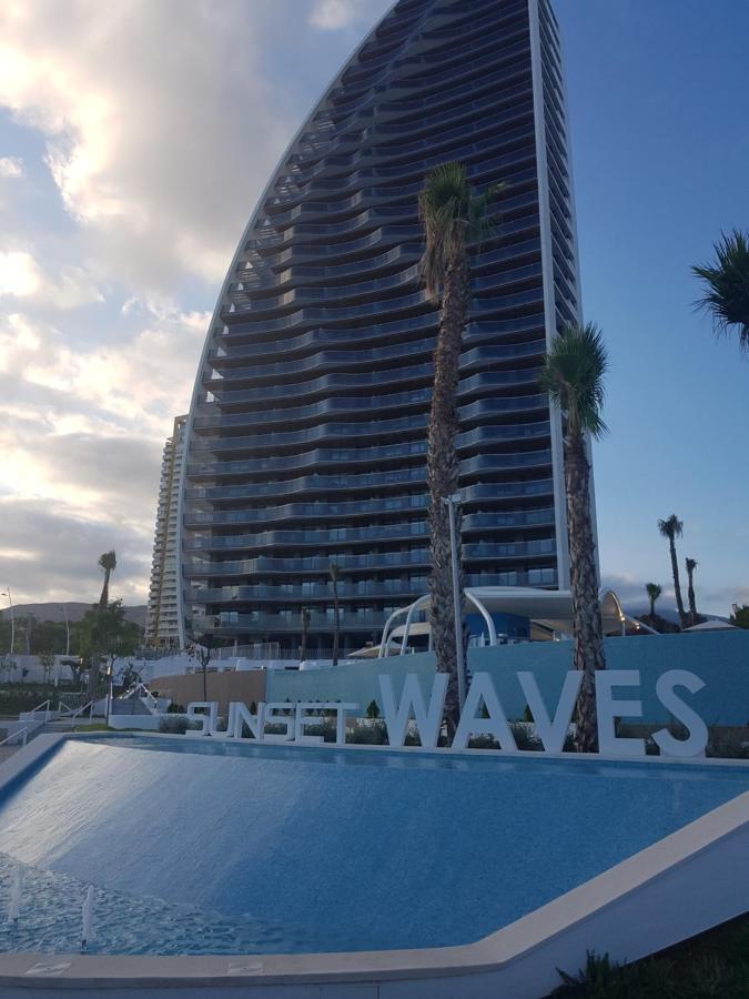 Romero Apartments-Sunset Waves-베니돔 외부 사진